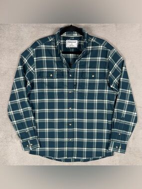 Poncho The Deschutes Performance Flannel Men’s Medium Slim Fit Plaid Fishing